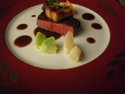 フォアグラとお肉がとろける美味しさ！