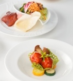 プチ試食をしに行こう！（季節により内容は変わります）