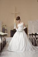 ＴＡＫＡＭＩ　ＢＲＩＤＡＬ　の洗練されたウエディングドレス