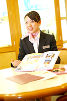 平日の昼間にゆっくりと♪会社帰りに立ち寄って、じっくり相談☆