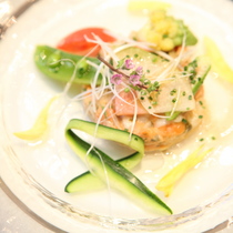 サーモンと野菜の絶妙な味付けが◎