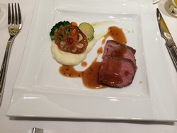 仔牛ロース肉のロースト　柔らかく美味