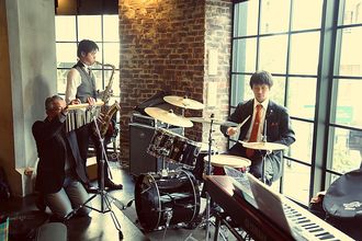 【持込無料！お一人8000円】バンド演奏が出来る♪ 豪華ブッフェプランのメイン画像
