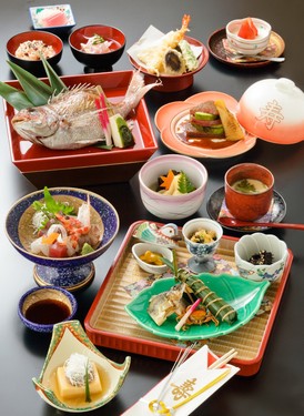 画像は慶祝会席7560円