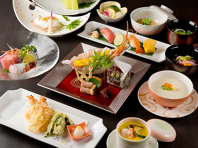顔合わせ結納プラン『慶』祝盛りや寿司など様々なお料理をご用意いたします。