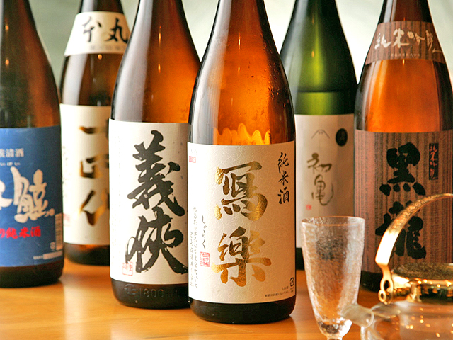 大宮で結納顔合わせなら高砂こだわりの地酒各種銘柄日本酒もご用意しております。