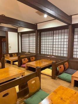 最大２４名様まで可能な掘りごたつ席