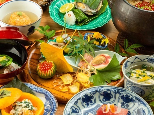 旬食材をふんだんに使った手料理が自慢