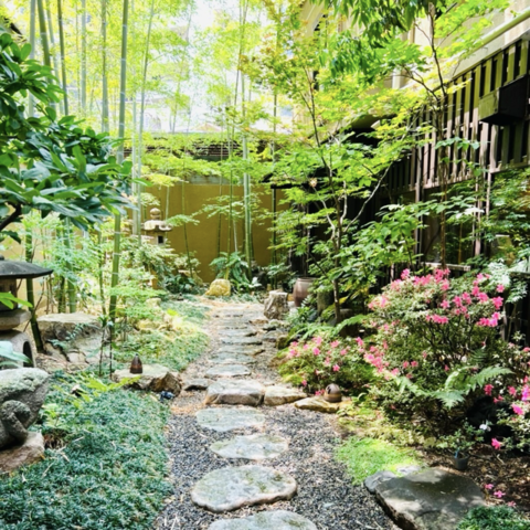 段屋庭園（昼）