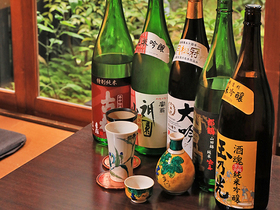 京都の地酒など全100種以上のドリンク