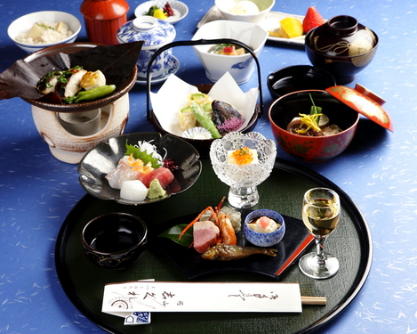 懐石料理（月）　全14品