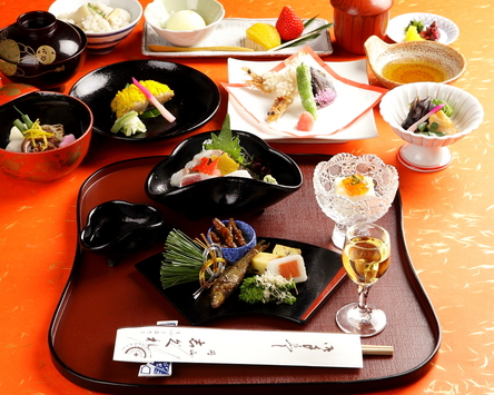懐石料理（雪）祝い膳　全13品