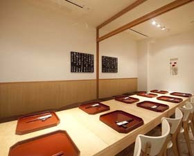 完全個室でございます。3部屋ございます。