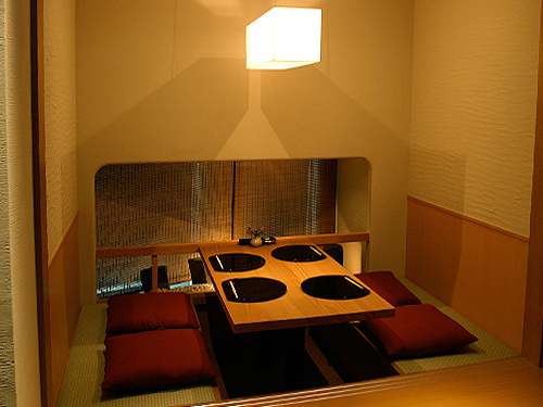 掘りごたつ個室