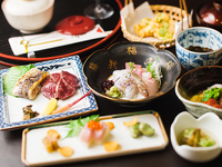四季折々の会席料理 お昼は6,480円〜