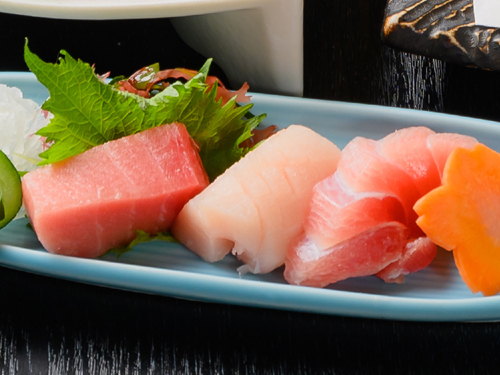 まぐろの食べ比べ