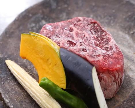 千屋牛の陶板焼き